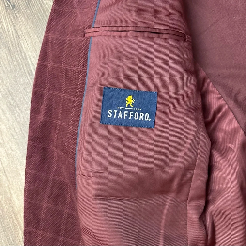 Stafford Sport Coat Classic Corduroy Sport Coat Blazer Men’s Sz 42 Reg Burgundy